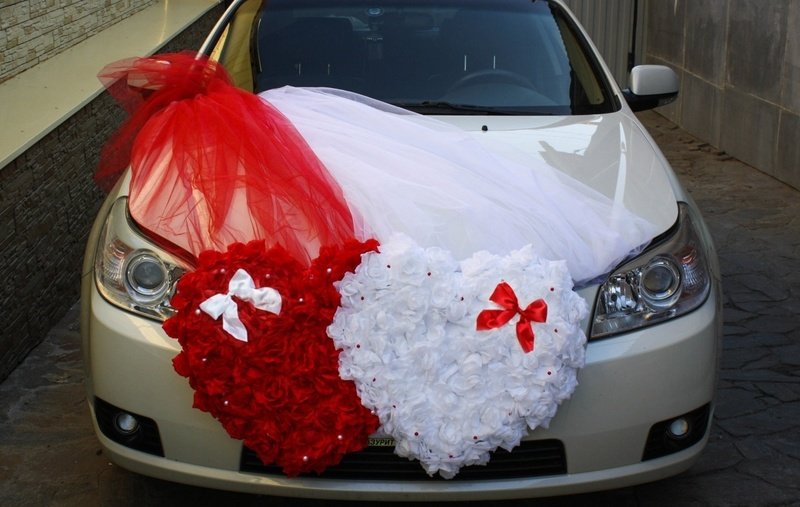 Свадебные украшения на машину. Украшение свадебных автомобилей