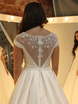 Атласное платье на свадьбу пышное Diore. Силуэт Пышное. Цвет Белый / Молочный. Вид 3
