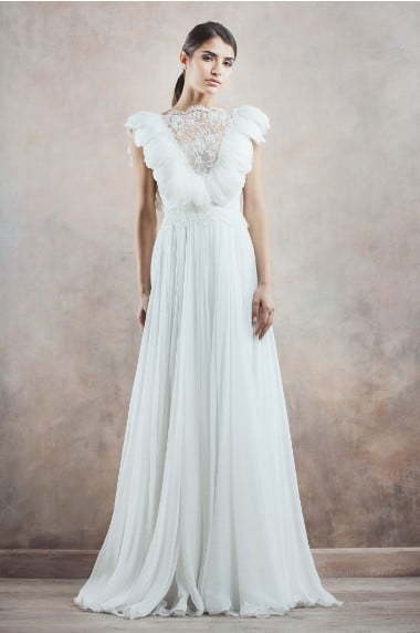 Летящее легкое свадебное платье декорированное перьями 6776. Силуэт А-силуэт. Цвет Белый / Молочный. Вид 1