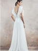Летящее легкое свадебное платье декорированное перьями 6776. Силуэт А-силуэт. Цвет Белый / Молочный. Вид 2