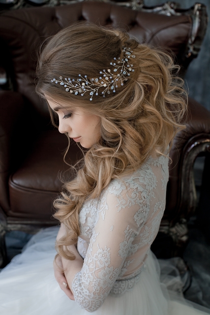 греческая прическа на свадьбу | Wedding hair inspiration, Bride hairstyles, Long hair styles